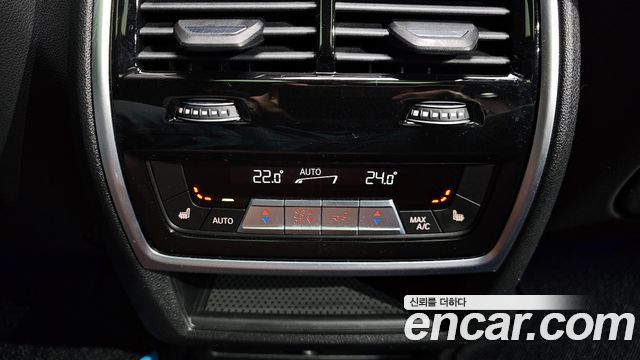 BMW X5 2021 — photo 19