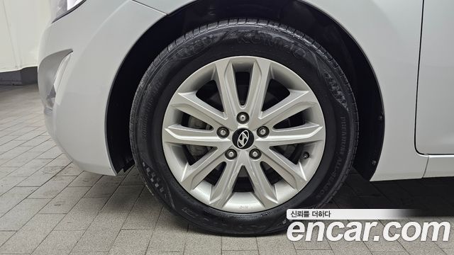 Hyundai AVANTE 2015 — photo 5