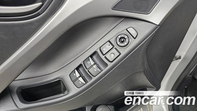Hyundai AVANTE 2015 — photo 14