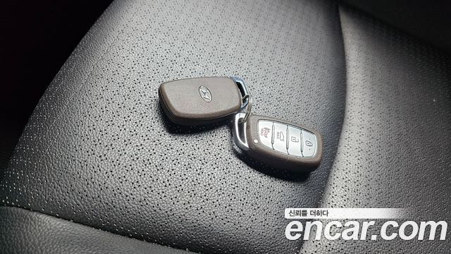 Hyundai AVANTE 2015 — photo 19