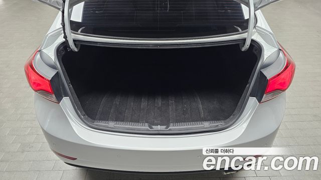 Hyundai AVANTE 2015 — photo 20