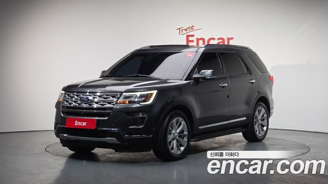 Ford Explorer 2019 — photo 1
