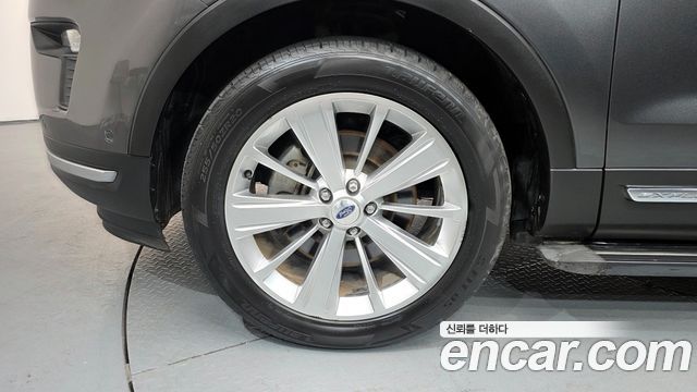 Ford Explorer 2019 — photo 5