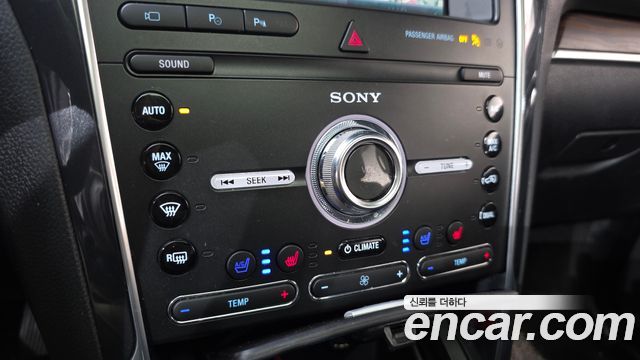 Ford Explorer 2019 — photo 16