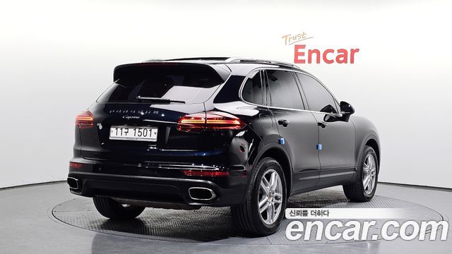 Porsche Cayenne 2016 — photo 2