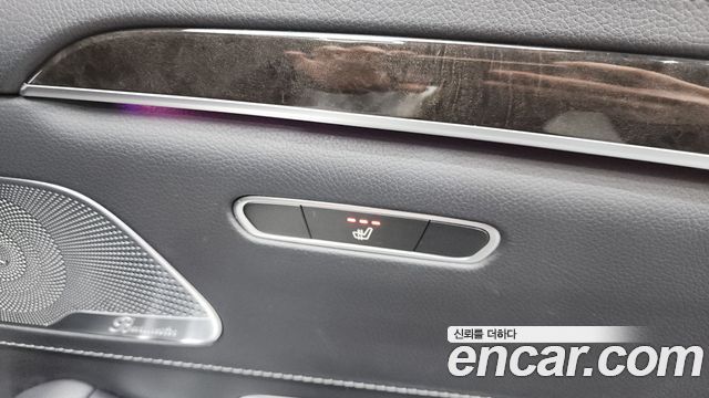 Mercedes-Benz S-Class 2015 — photo 19