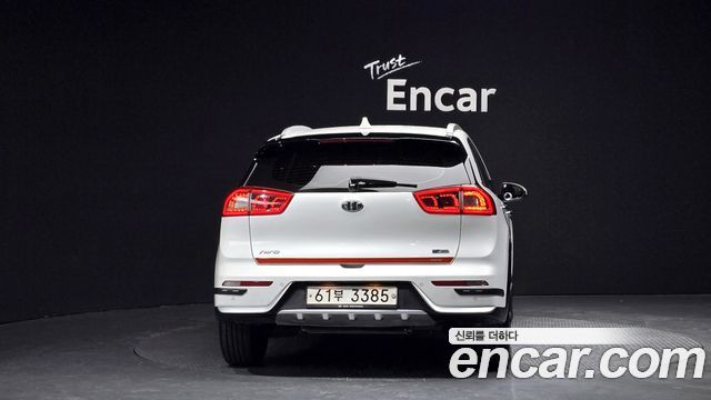 Kia Niro 2017 — photo 4