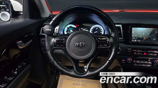 Kia Niro 2017 — photo 13