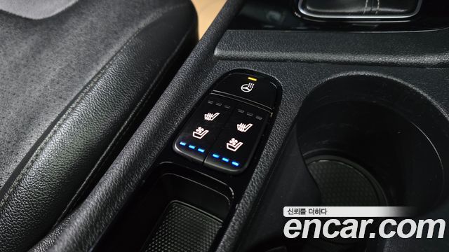 Kia Niro 2017 — photo 18