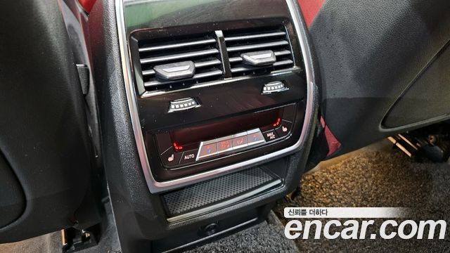 BMW X6 2021 — photo 18