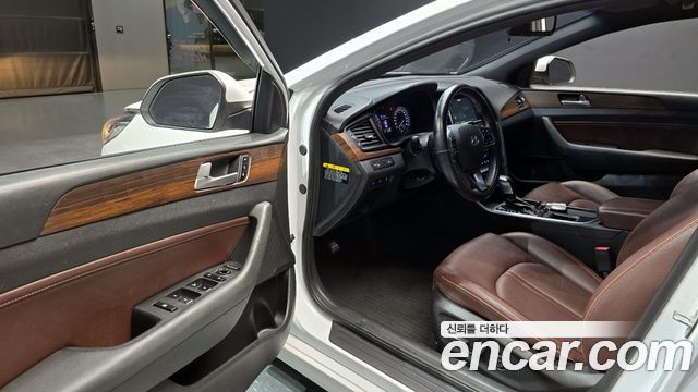 Hyundai Sonata 2018 — photo 11