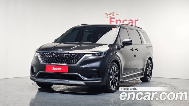 Kia Canival 2021 — photo 1