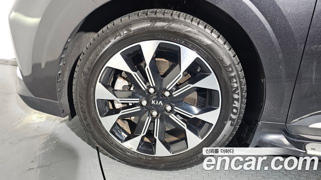 Kia Canival 2021 — photo 5
