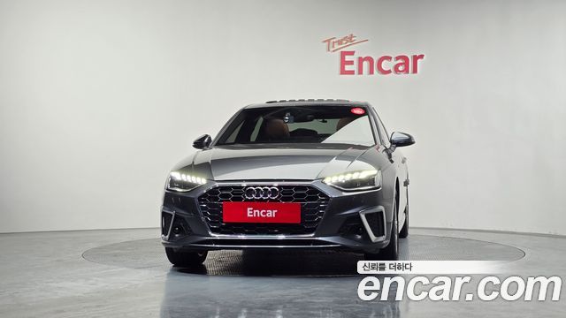 Audi A4 2021 — photo 3