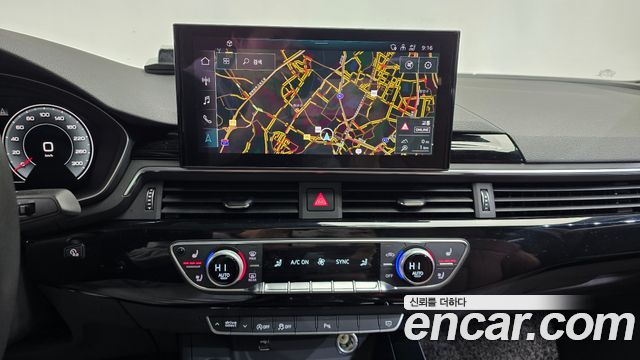 Audi A4 2021 — photo 14