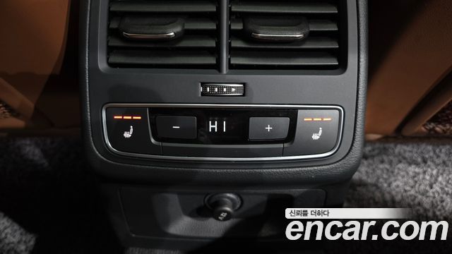 Audi A4 2021 — photo 18