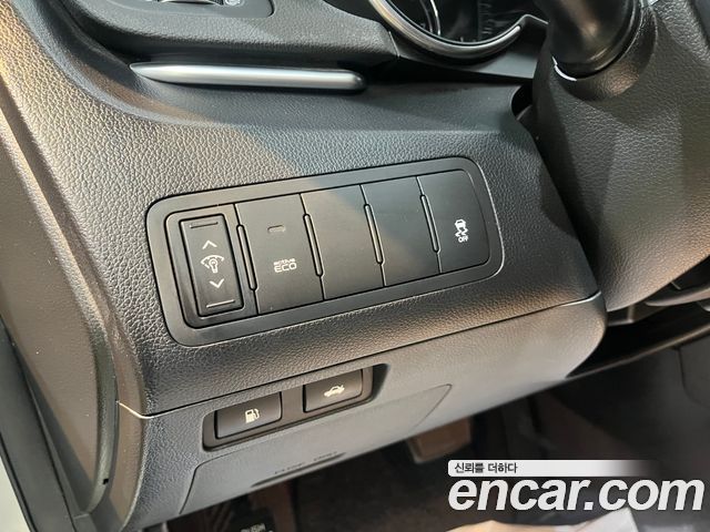 Kia K7 2012 — photo 10