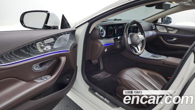Mercedes-Benz CLS-Class 2021 — photo 10
