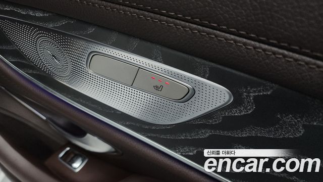 Mercedes-Benz CLS-Class 2021 — photo 18