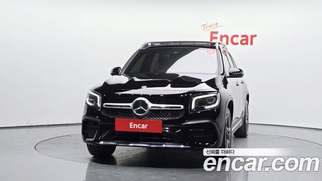 Mercedes-Benz GLB-Class 2021 — photo 3
