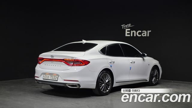 Hyundai Grandeur 2017 — photo 2