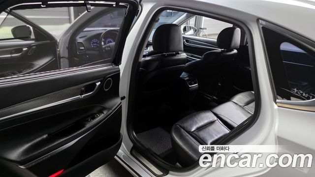 Hyundai Grandeur 2017 — photo 11
