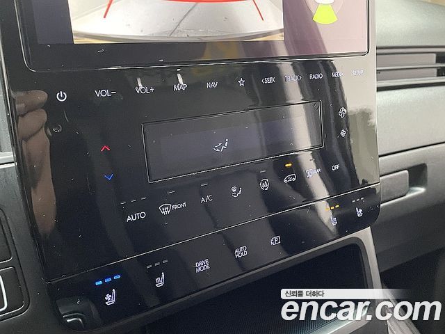 Hyundai Staria 2023 — photo 17