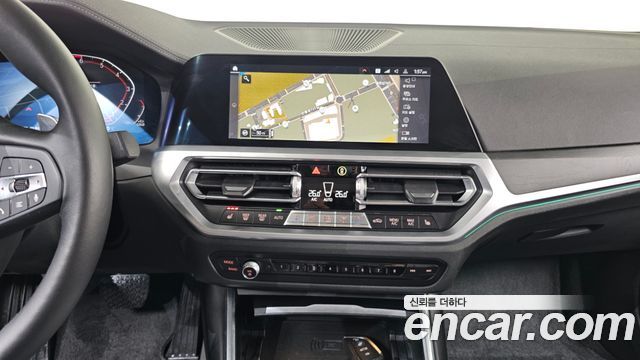 BMW 3-Series 2021 — photo 14