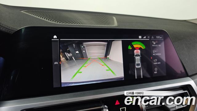 BMW 3-Series 2021 — photo 16