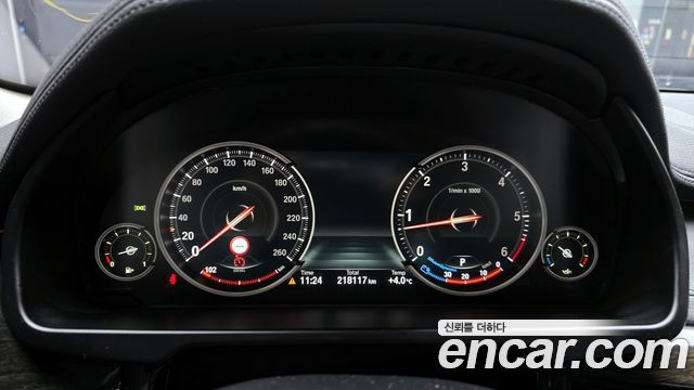 BMW X6 2016 — photo 8