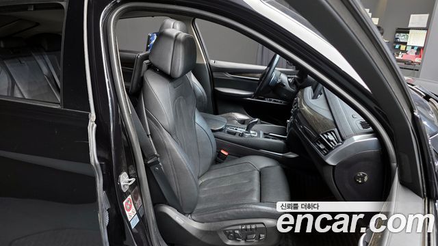 BMW X6 2016 — photo 12