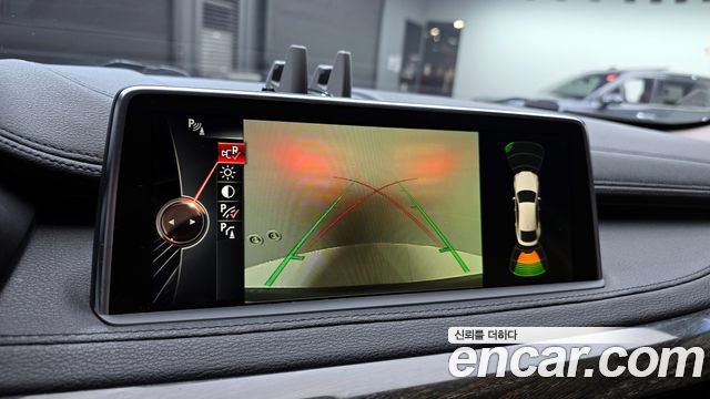 BMW X6 2016 — photo 17