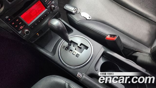 Kia LOTZE 2010 — photo 9