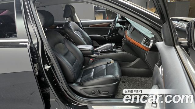 Kia K7 2017 — photo 10