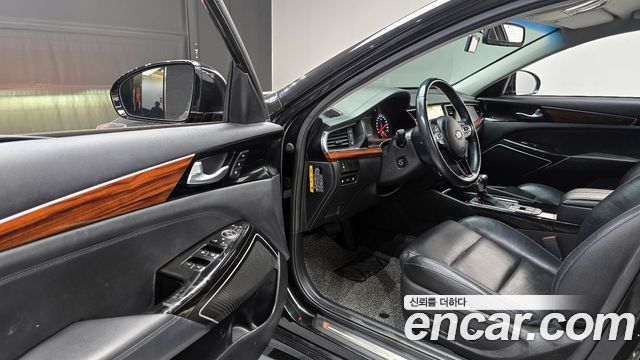 Kia K7 2017 — photo 11