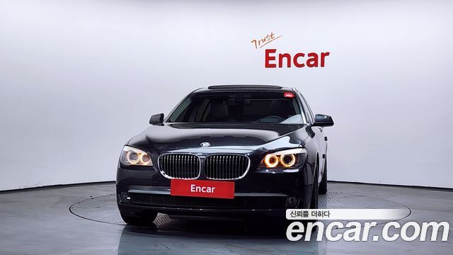BMW 7-Series 2011 — photo 3