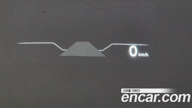 Volkswagen Touareg 2023 — photo 17