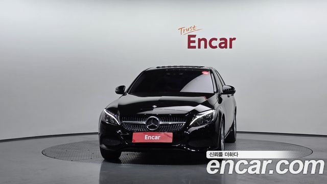 Mercedes-Benz C-Class 2018 — photo 3