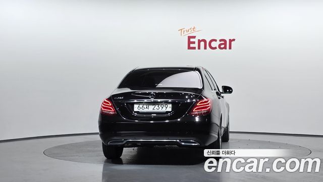 Mercedes-Benz C-Class 2018 — photo 4