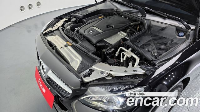 Mercedes-Benz C-Class 2018 — photo 6
