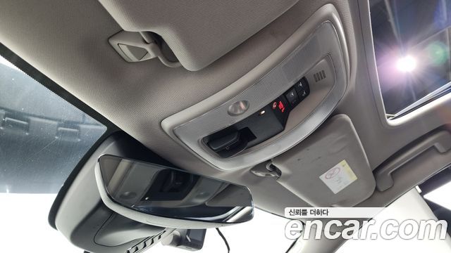 Volvo V60 2015 — photo 18
