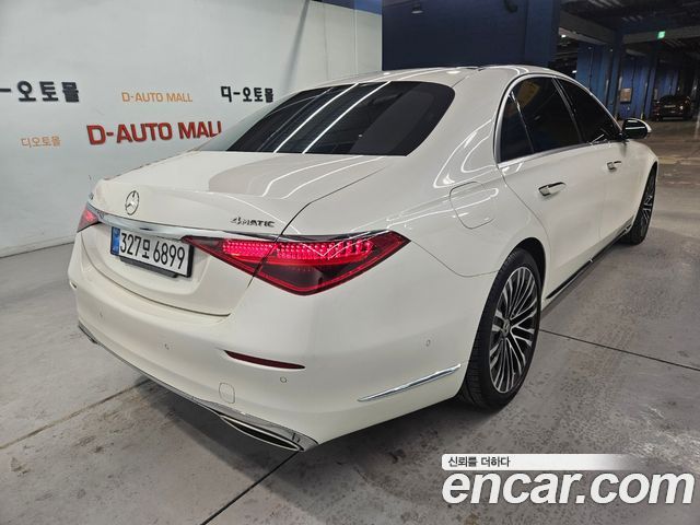 Mercedes-Benz S-Class 2022 — photo 6