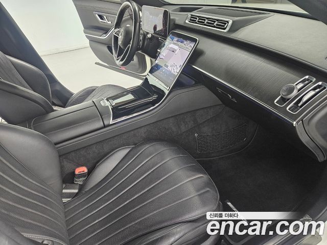 Mercedes-Benz S-Class 2022 — photo 16