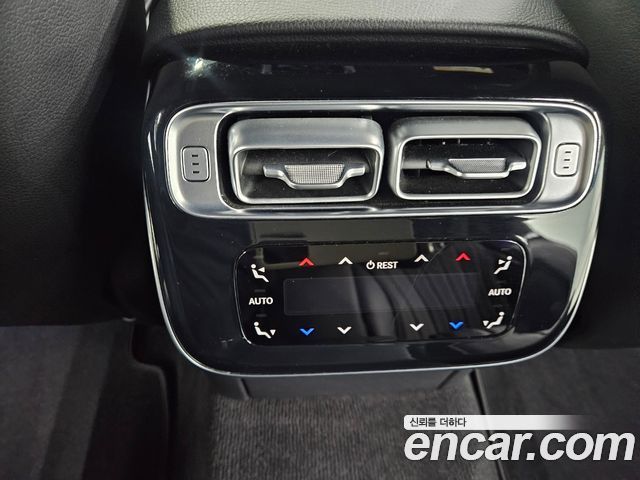 Mercedes-Benz S-Class 2022 — photo 20
