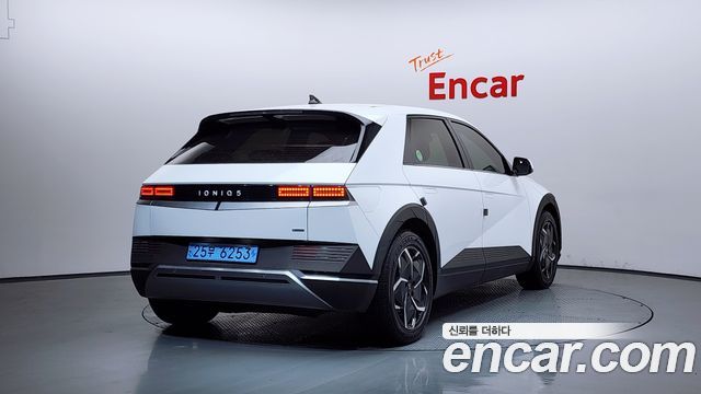 Hyundai Ioniq5 2022 — photo 2