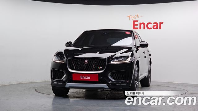 Jaguar F-PACE 2017 — photo 3