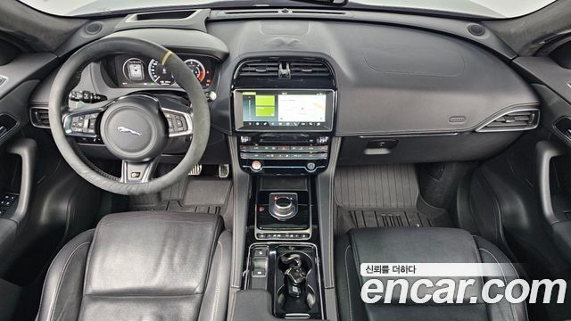 Jaguar F-PACE 2017 — photo 7