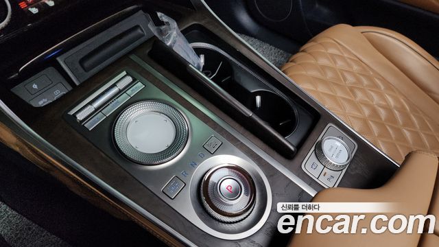Genesis GV80 2021 — photo 9