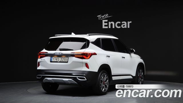 Kia Seltos 2023 — photo 2