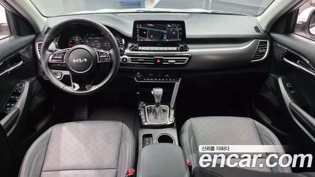 Kia Seltos 2023 — photo 7